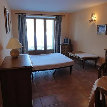 Apartment Cosy Avec Piscine Au Coeur Du Plateau De Valensole - Fr-1-822-13