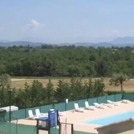Apartment Cosy Avec Piscine Au Coeur Du Plateau De Valensole - Fr-1-822-13 *
